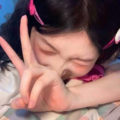 10岁女孩飞机上突发急症，江苏省人民医院医护人员紧急施救