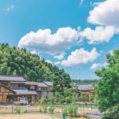 让人类和平灯火长明不灭