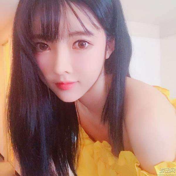 马克龙接受总台记者专访 热烈祝贺中国运动员在巴黎奥运会取得出色成绩